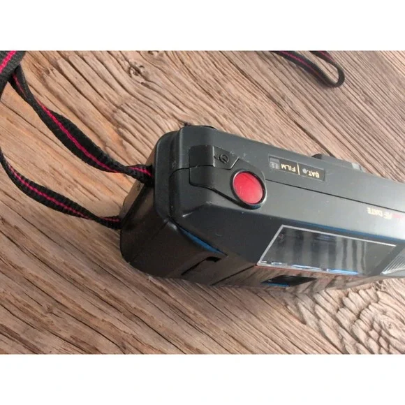 Yashica Kyocera L AF DATE DX 35mm Point & Shoot Film Camera Japan Parts Only - Picture 16 of 16